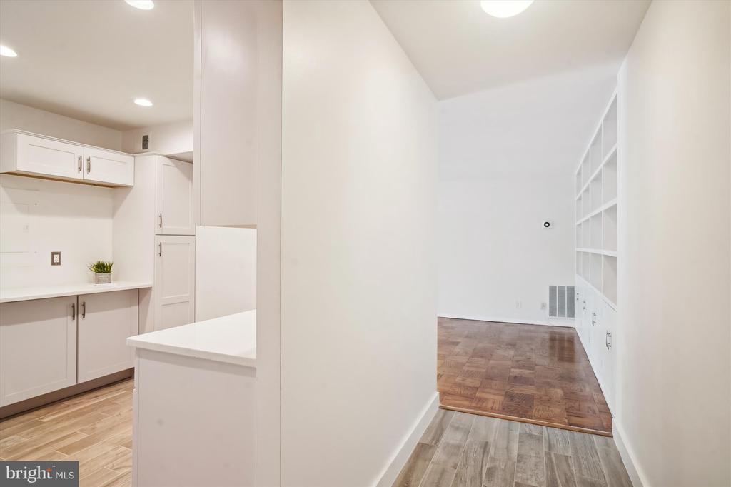 11405 Commonwealth Dr #201