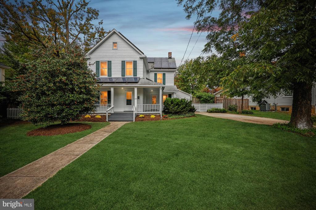 637 Ritchie Ave
