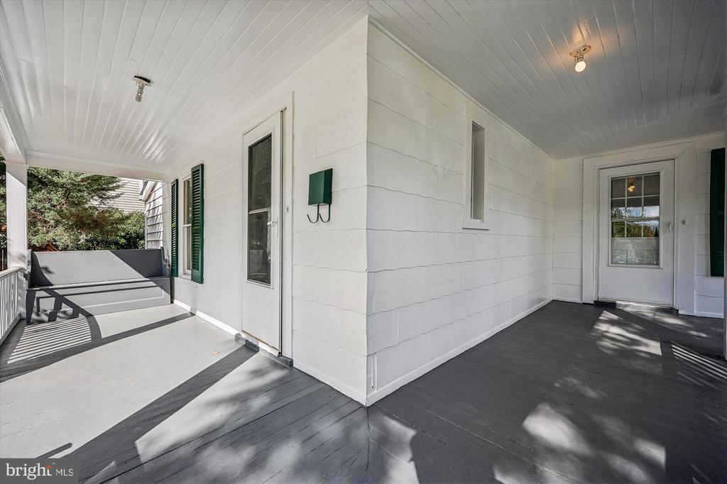637 Ritchie Ave