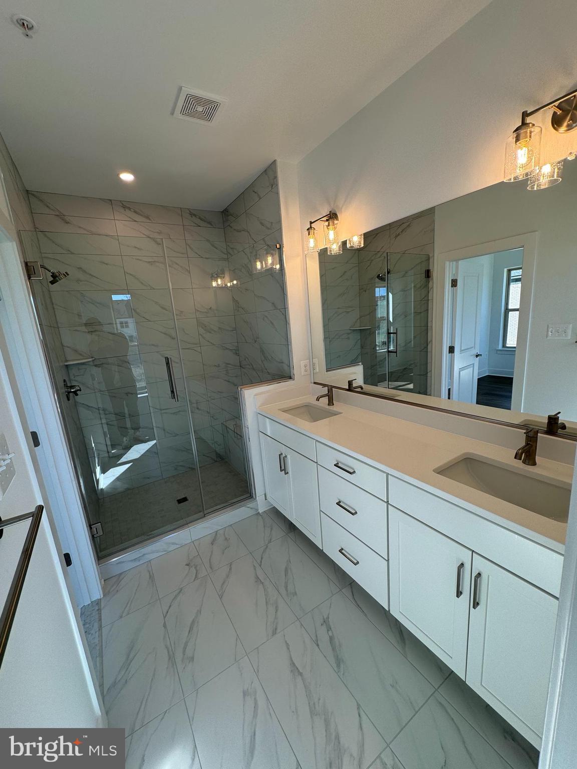 11113 MEDICAL CENTER