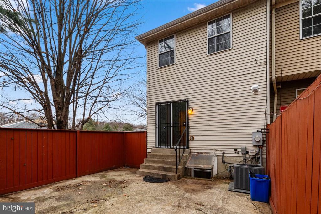 9101 Glenville Rd