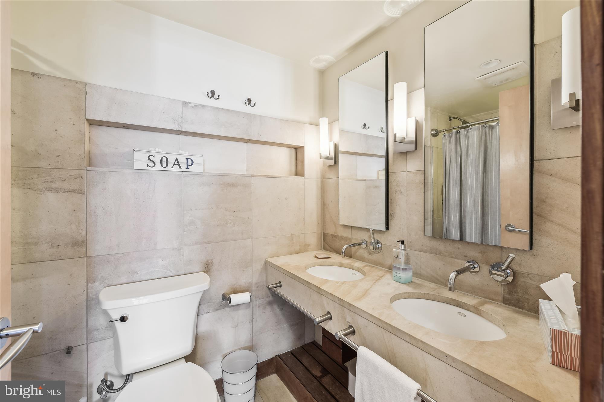 4515 WILLARD AVE #1104S