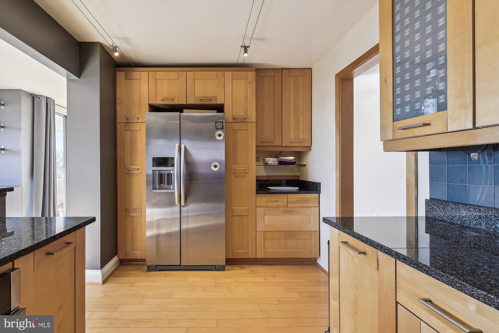 4515 WILLARD AVE #1104S