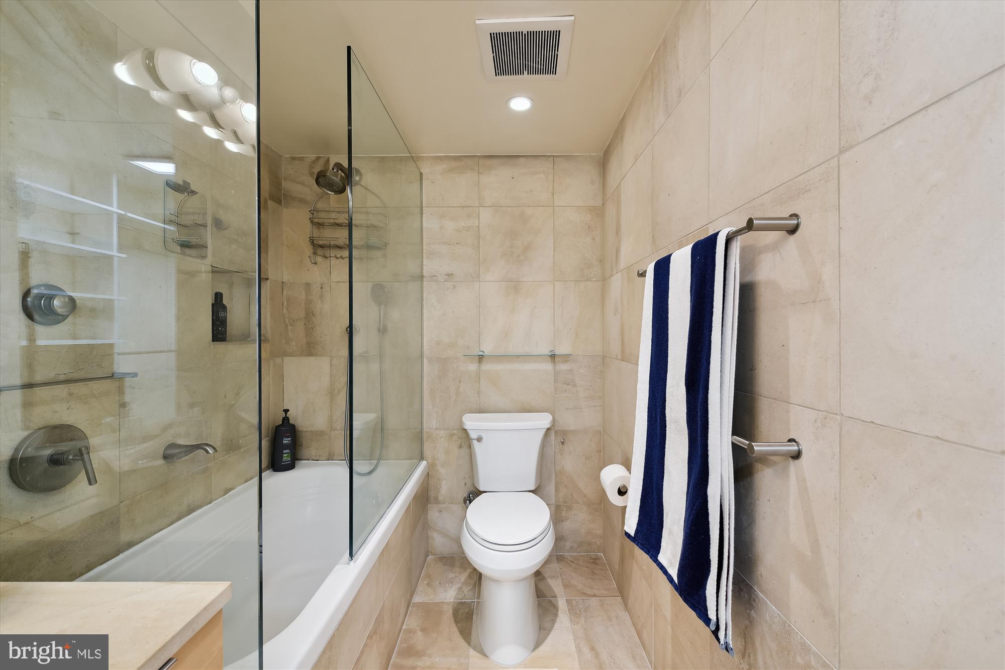 4515 WILLARD AVE #1104S