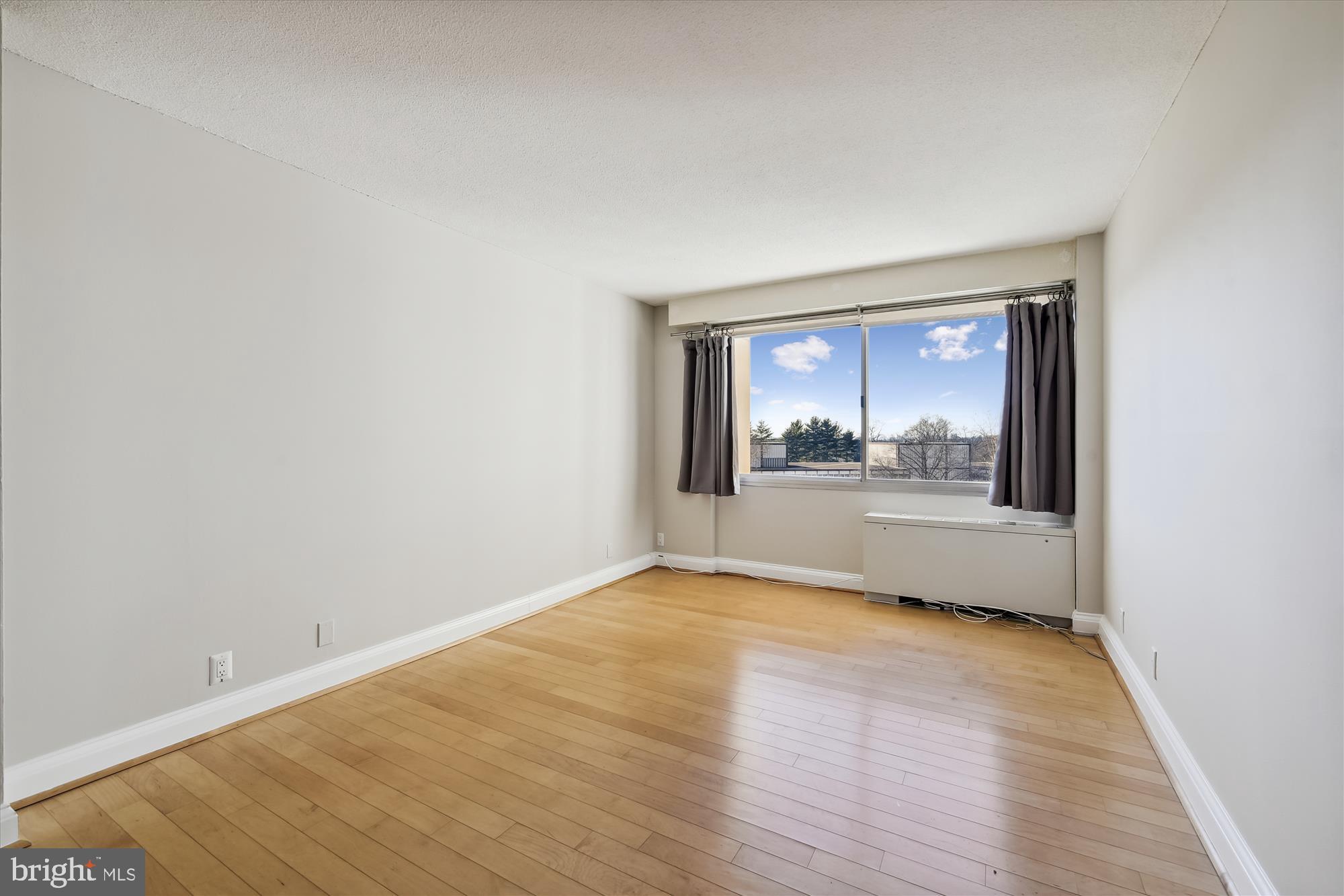 4515 WILLARD AVE #1104S