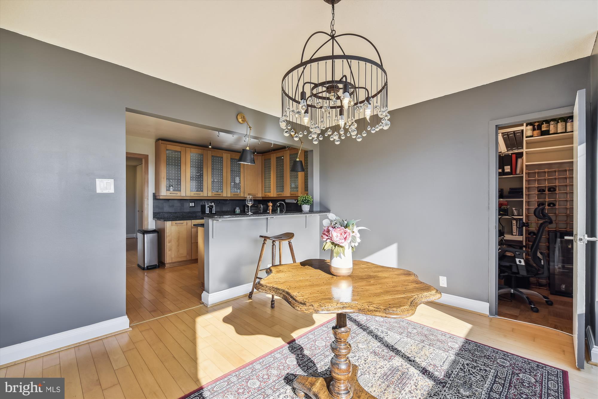 4515 WILLARD AVE #1104S