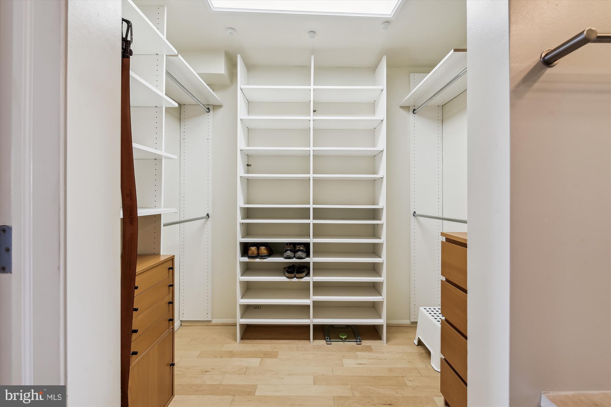 4515 WILLARD AVE #1104S