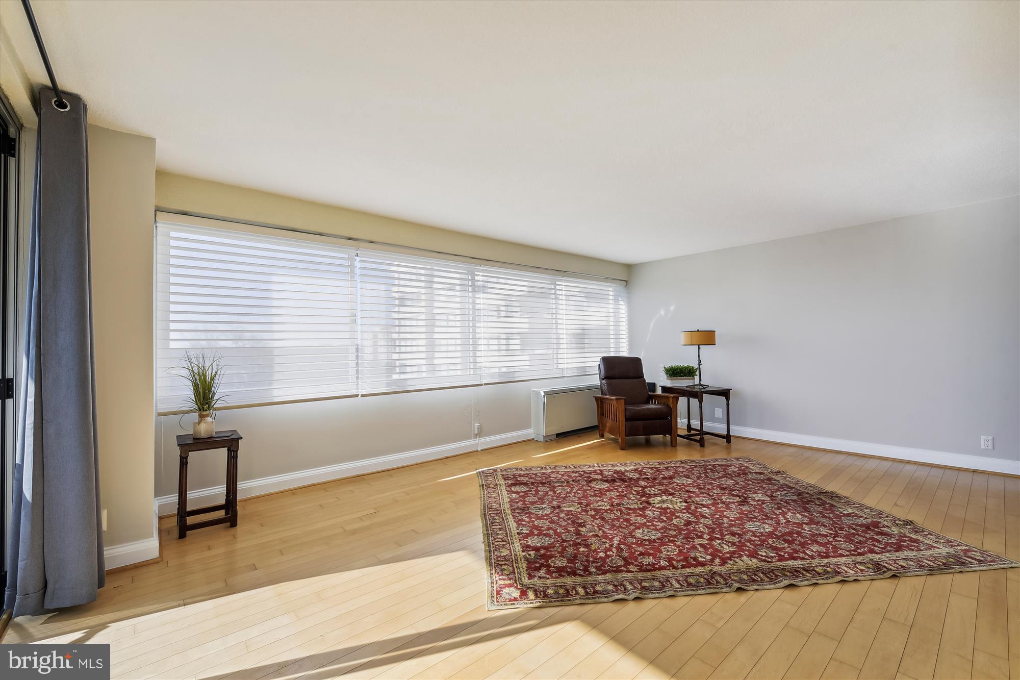 4515 WILLARD AVE #1104S