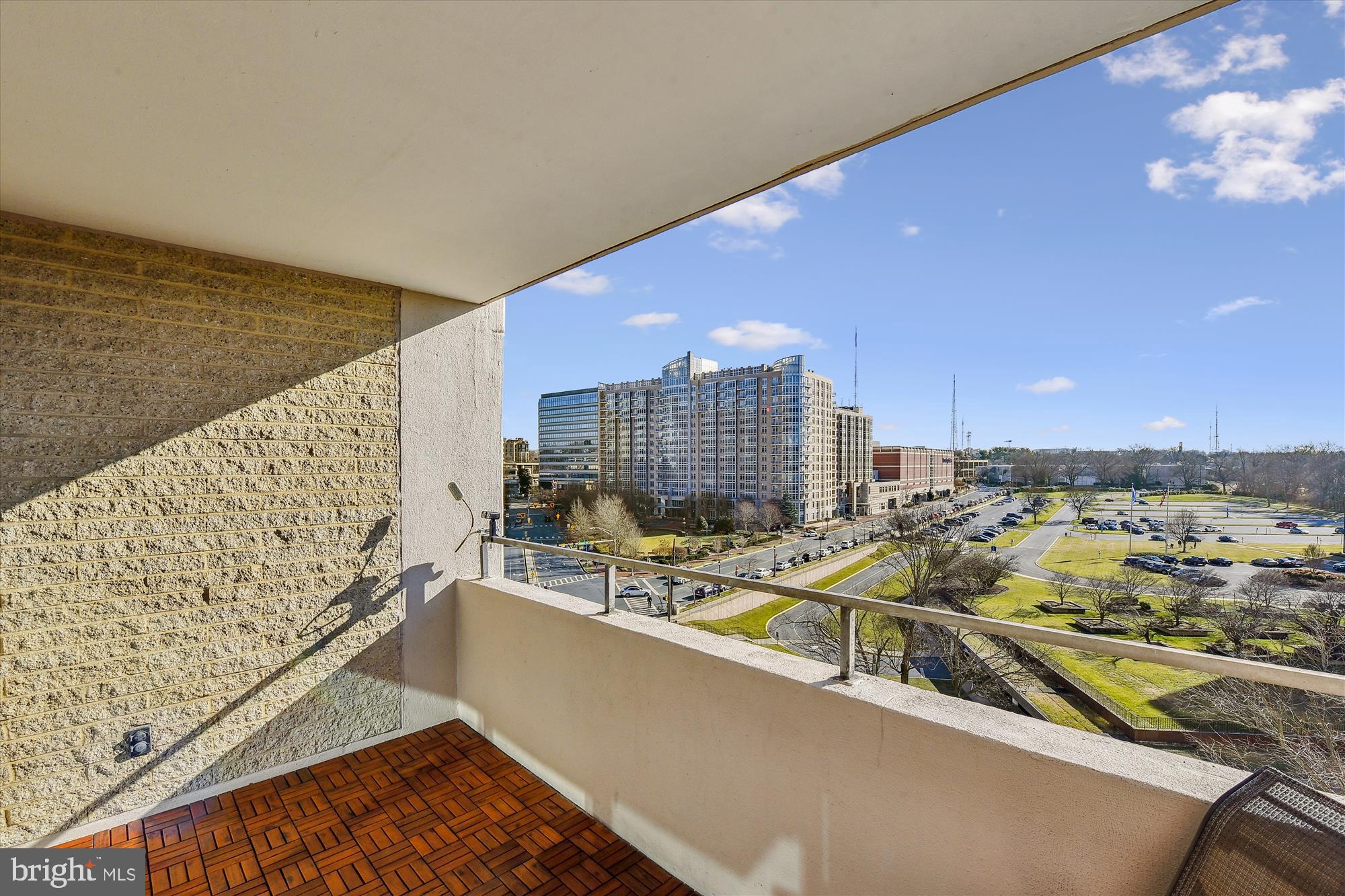 4515 WILLARD AVE #1104S