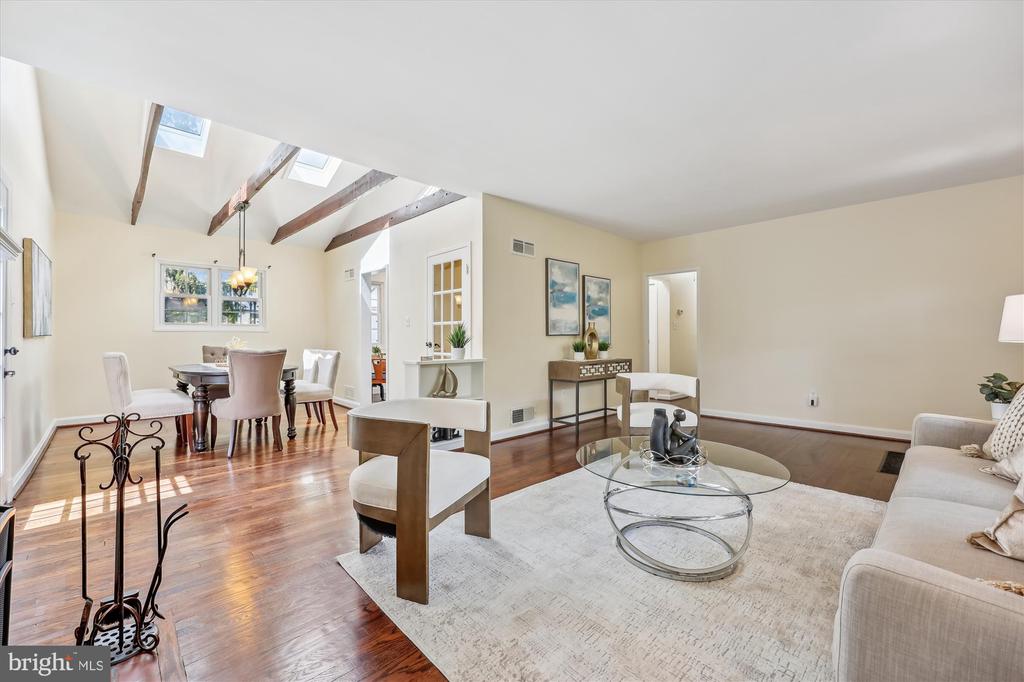 9314 Parkhill Ter
