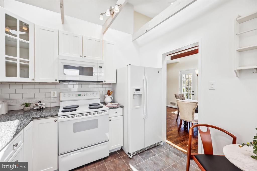 9314 Parkhill Ter