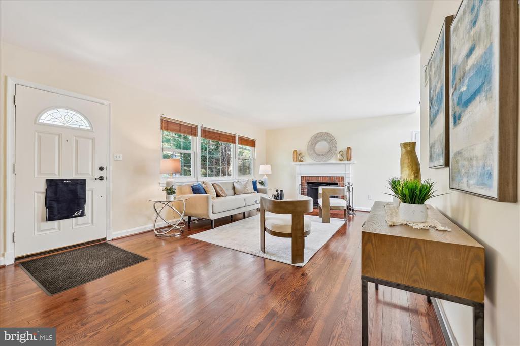 9314 Parkhill Ter