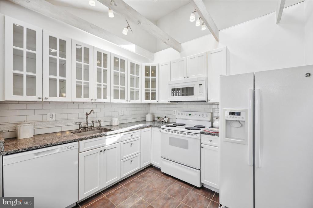 9314 Parkhill Ter