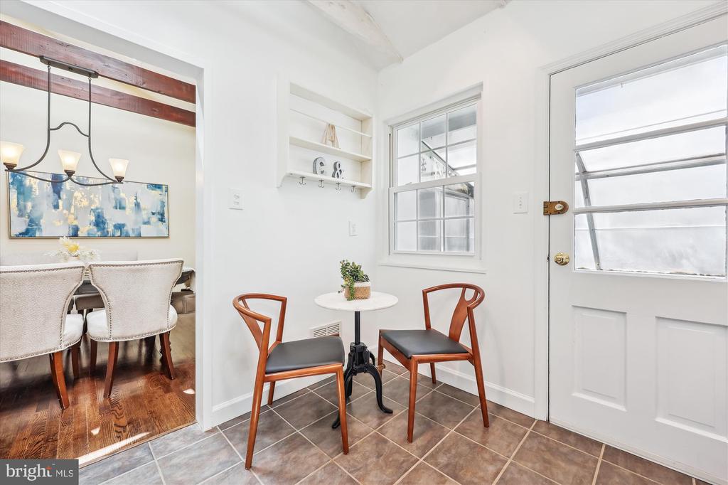 9314 Parkhill Ter