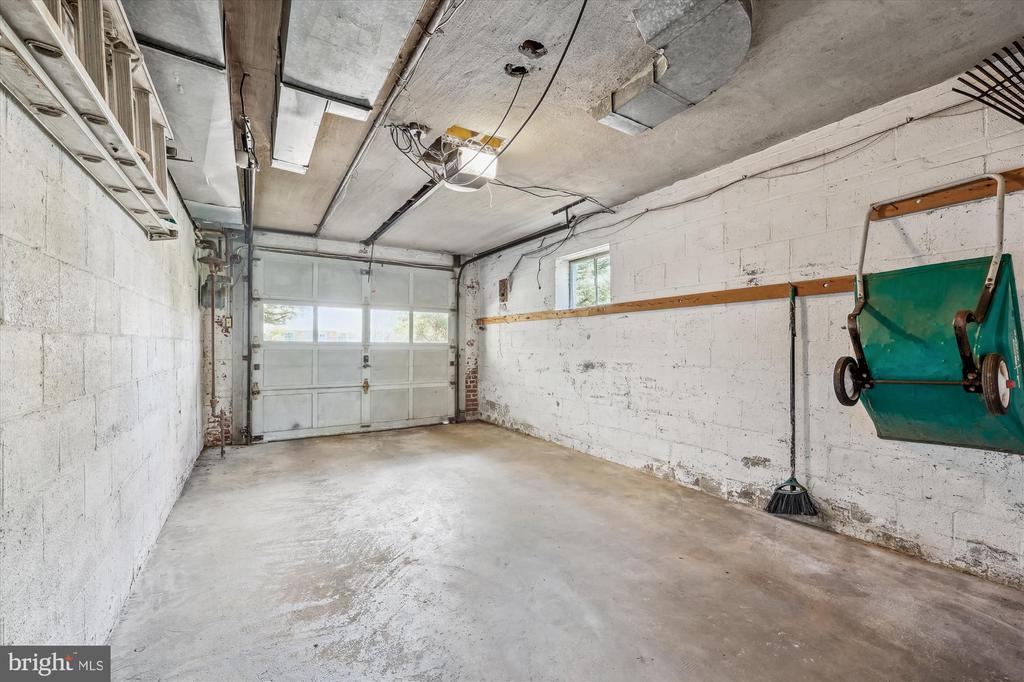 9314 Parkhill Ter