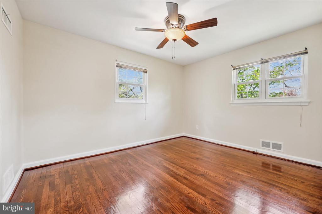 9314 Parkhill Ter