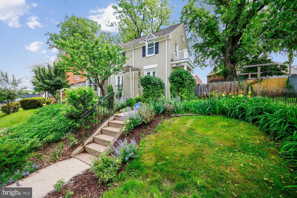 8103 Piney Branch Rd