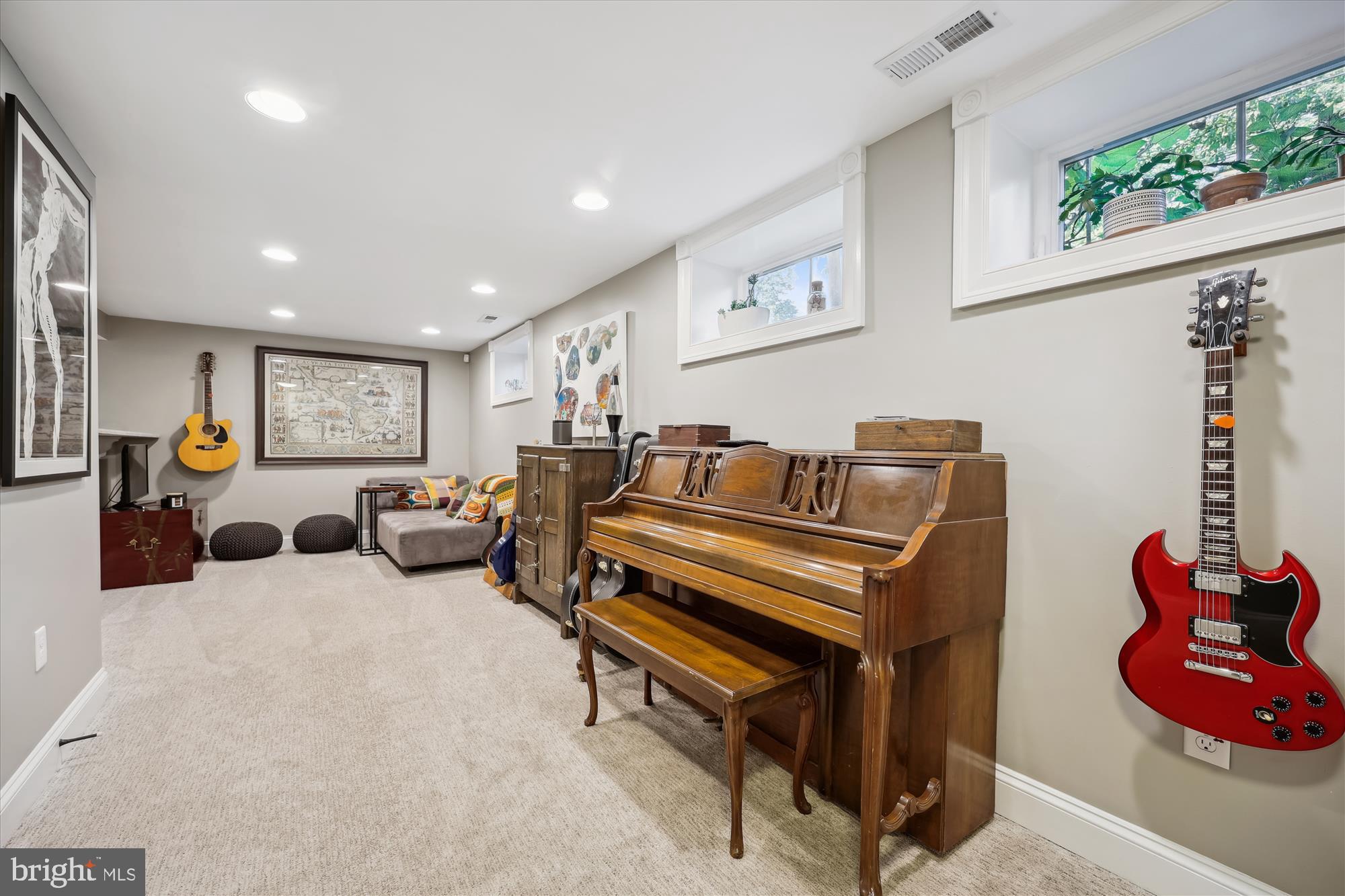 8103 Piney Branch Rd