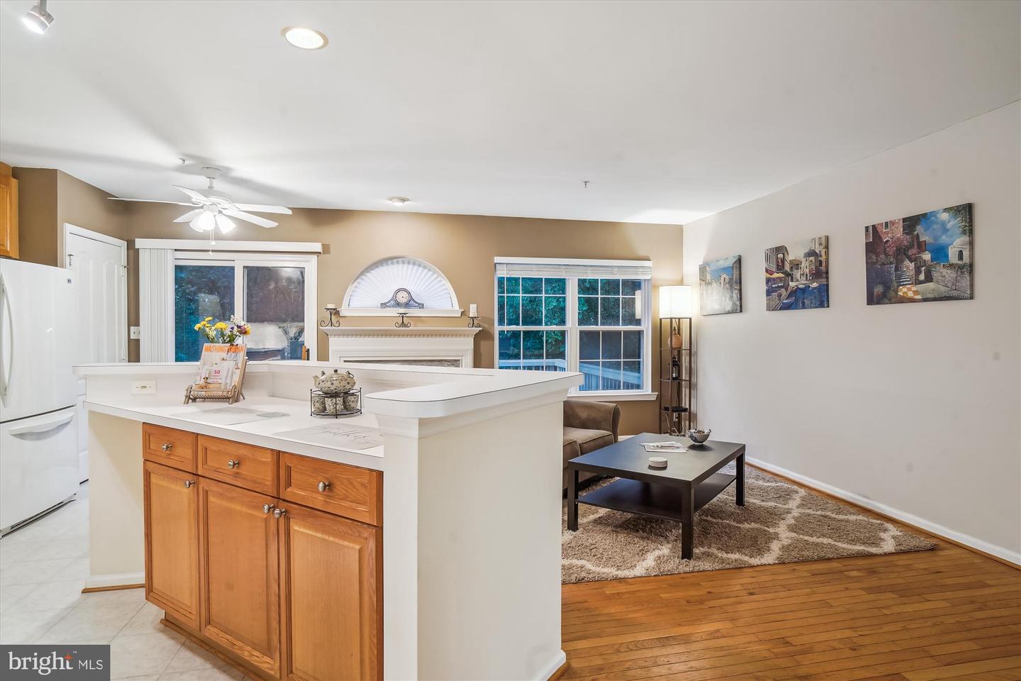 7728 Heritage Farm Dr