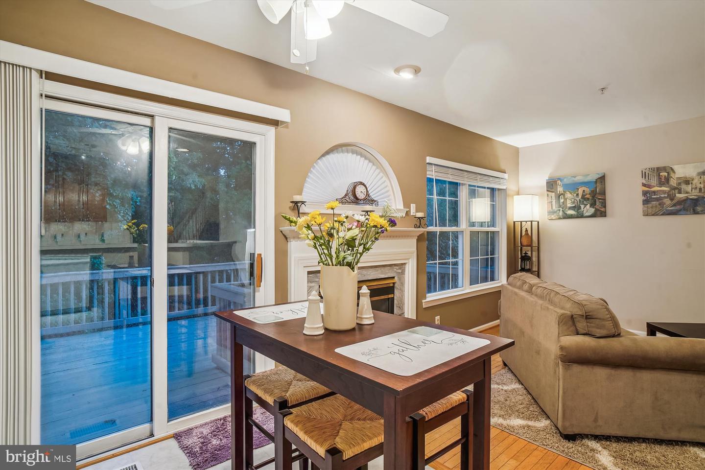 7728 Heritage Farm Dr