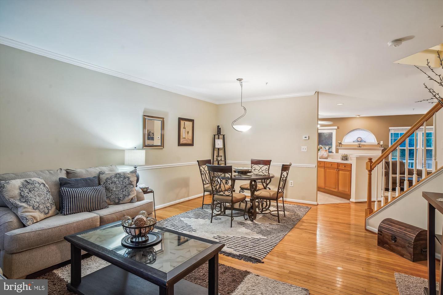 7728 Heritage Farm Dr