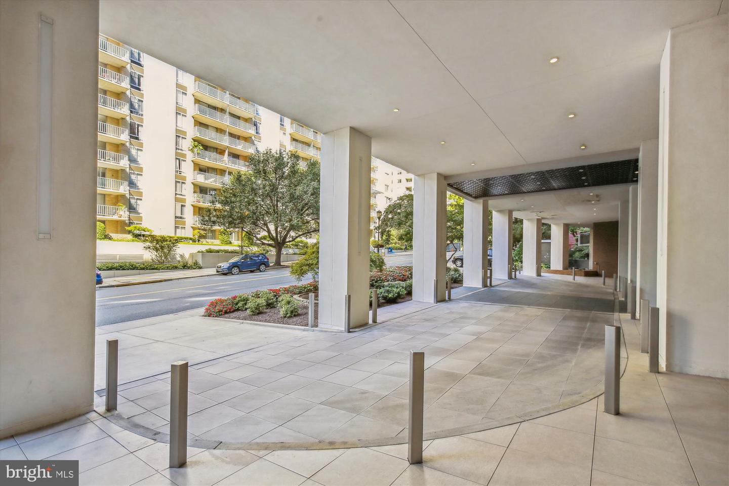 4620 N Park Ave #902w