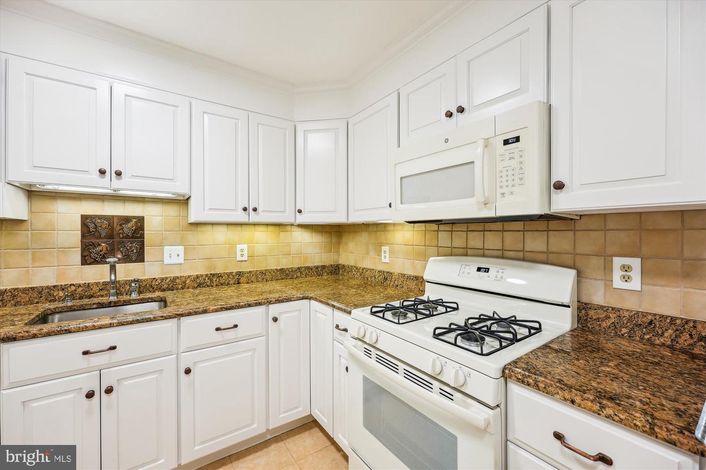 4620 N Park Ave #902w