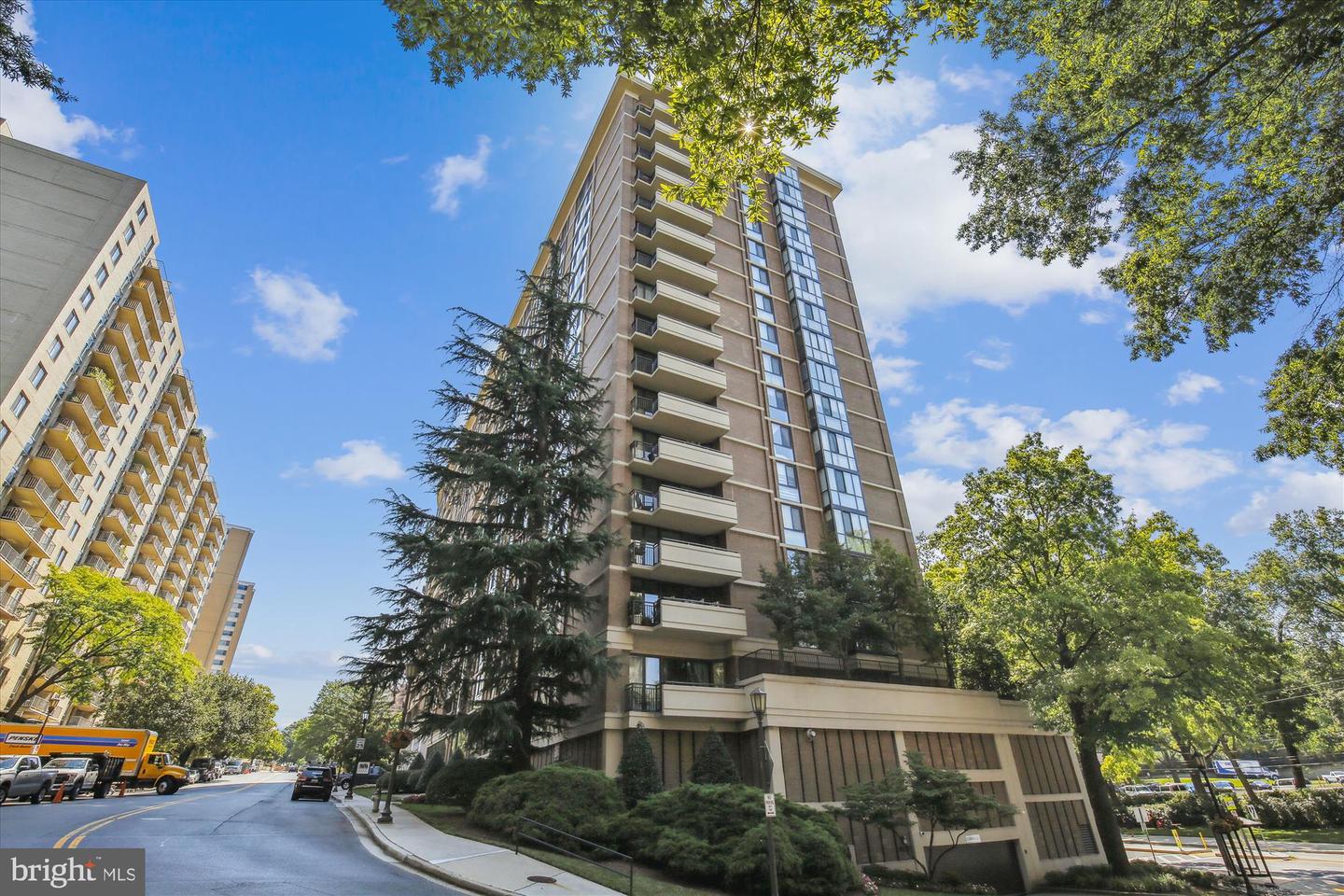 4620 N Park Ave #902w