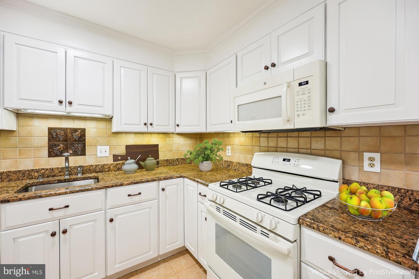 4620 N Park Ave #902w