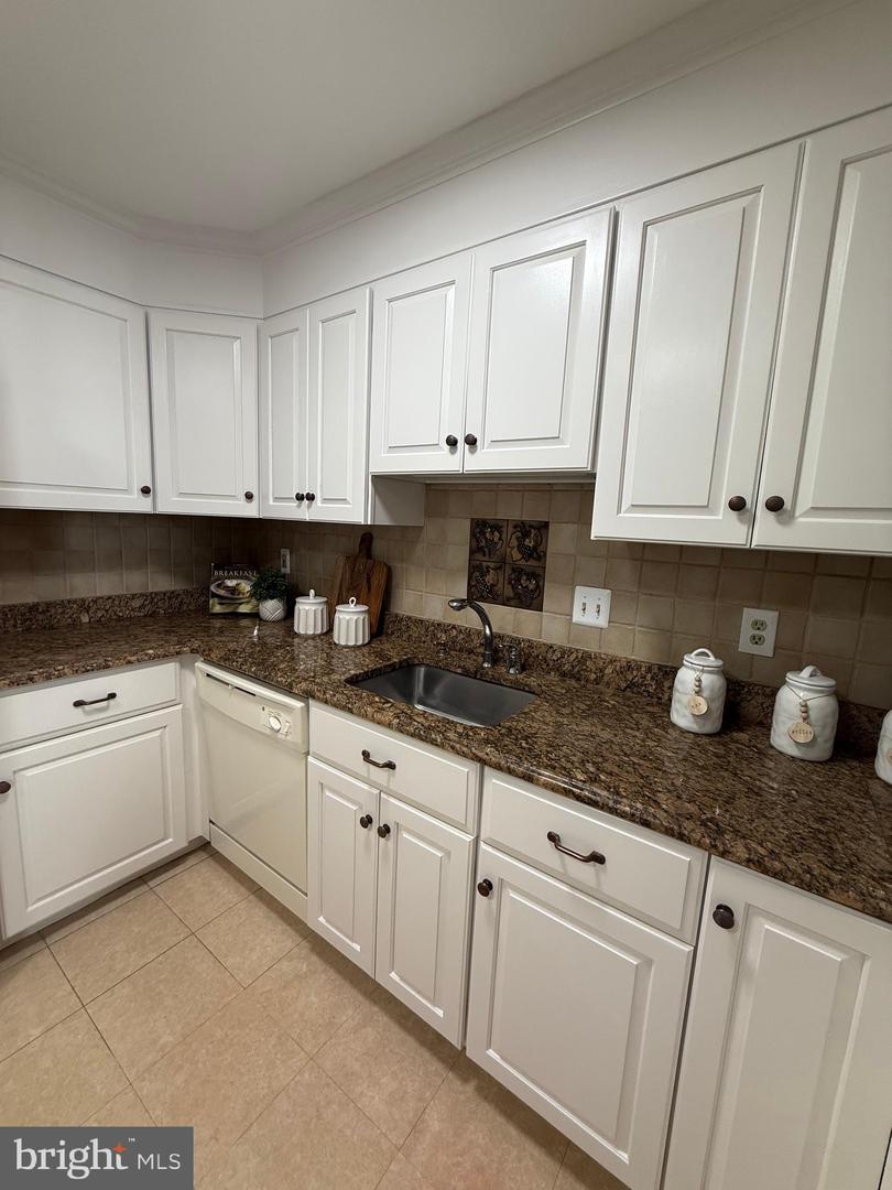 4620 N Park Ave #902w