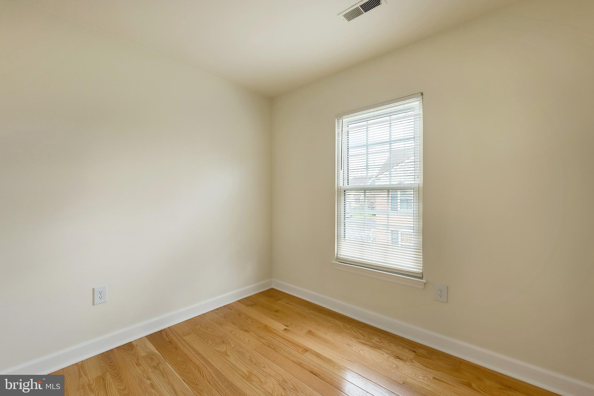 734 IVY LEAGUE LANE 10-58