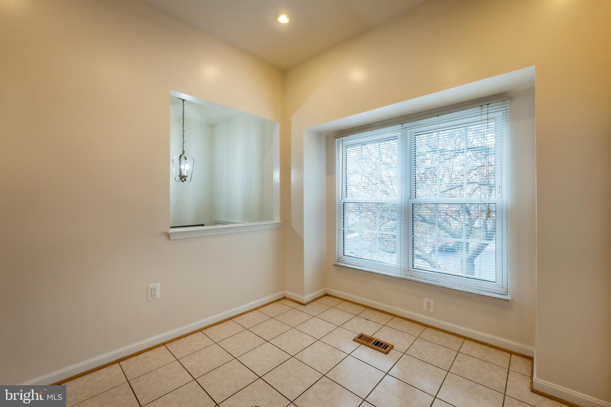 734 IVY LEAGUE LANE 10-58