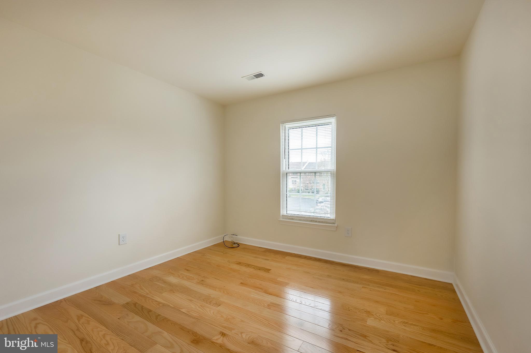 734 IVY LEAGUE LANE 10-58