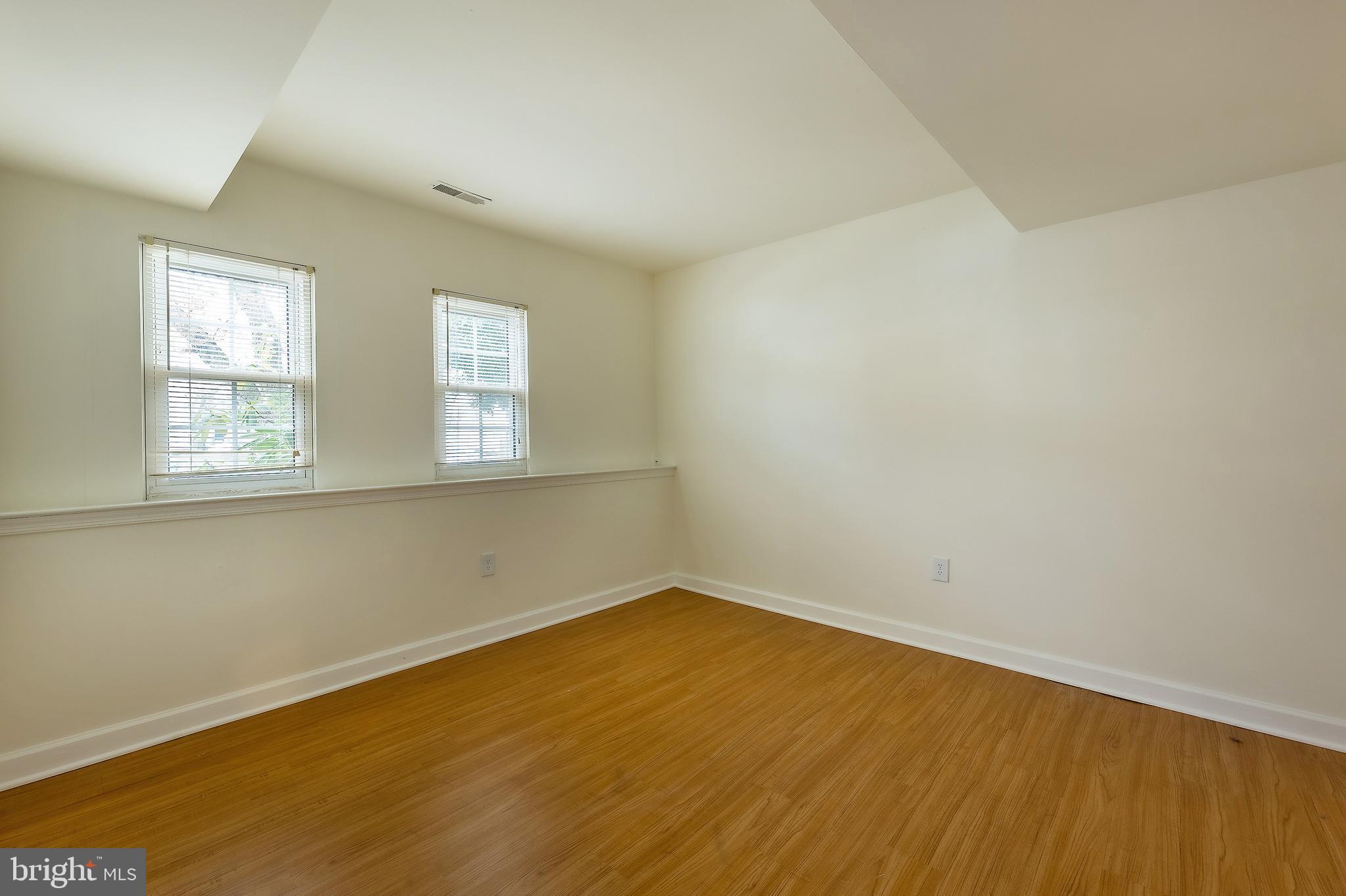 734 IVY LEAGUE LANE 10-58