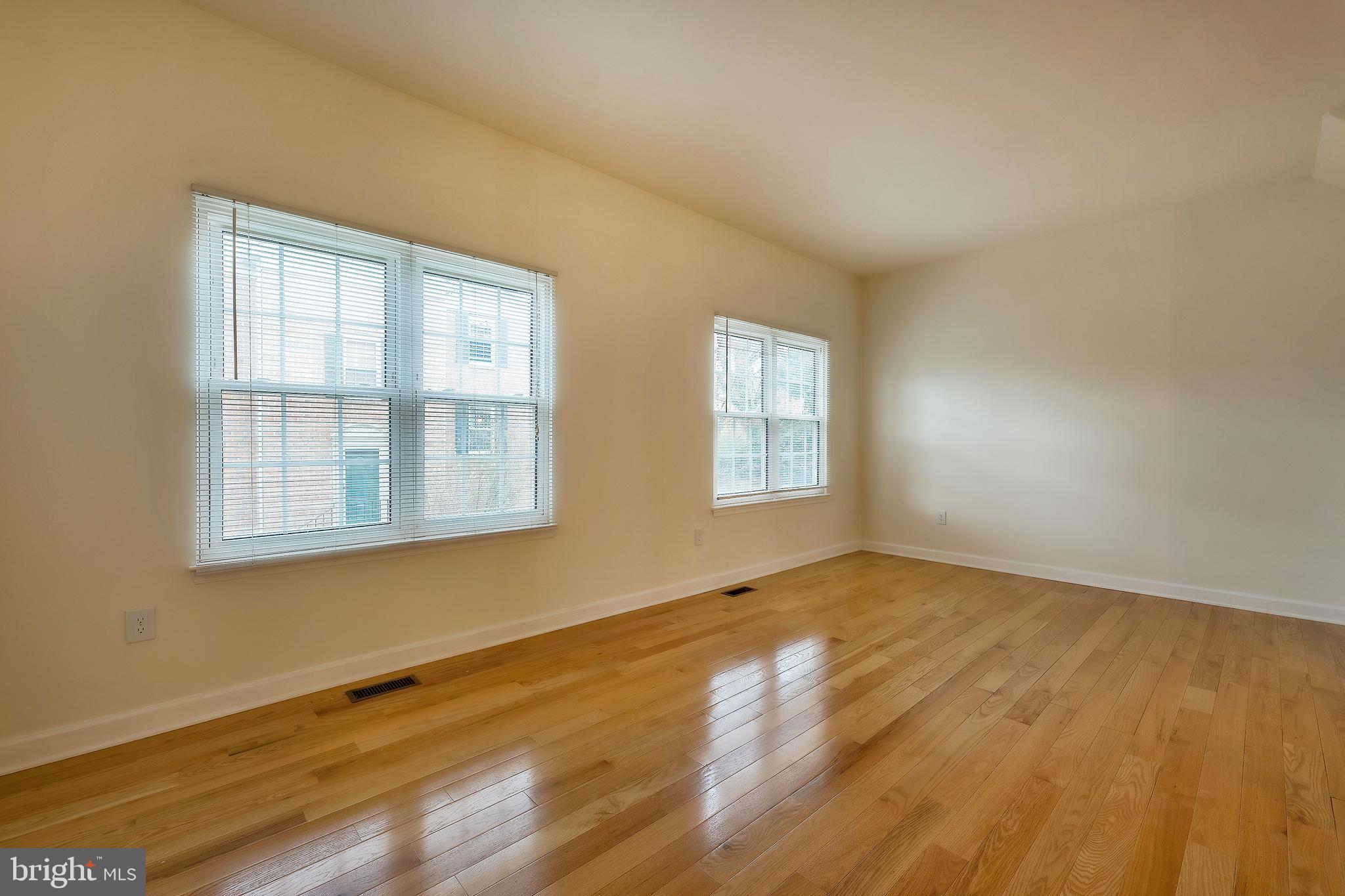 734 IVY LEAGUE LANE 10-58