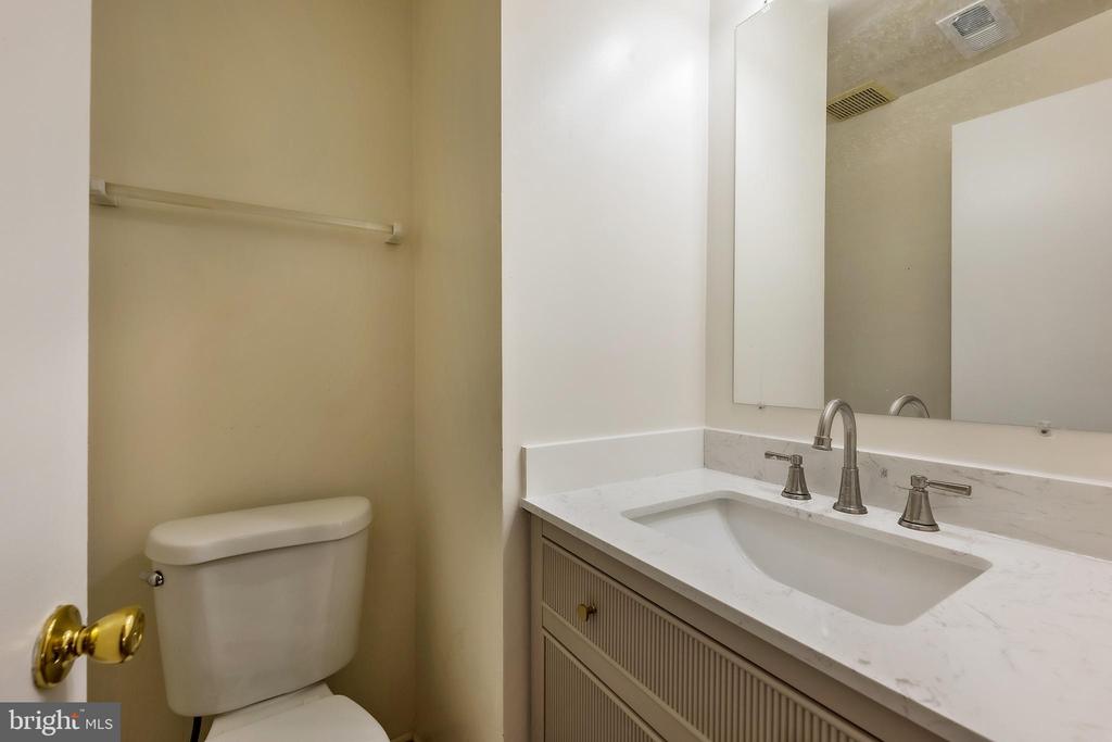 734 IVY LEAGUE LANE 10-58
