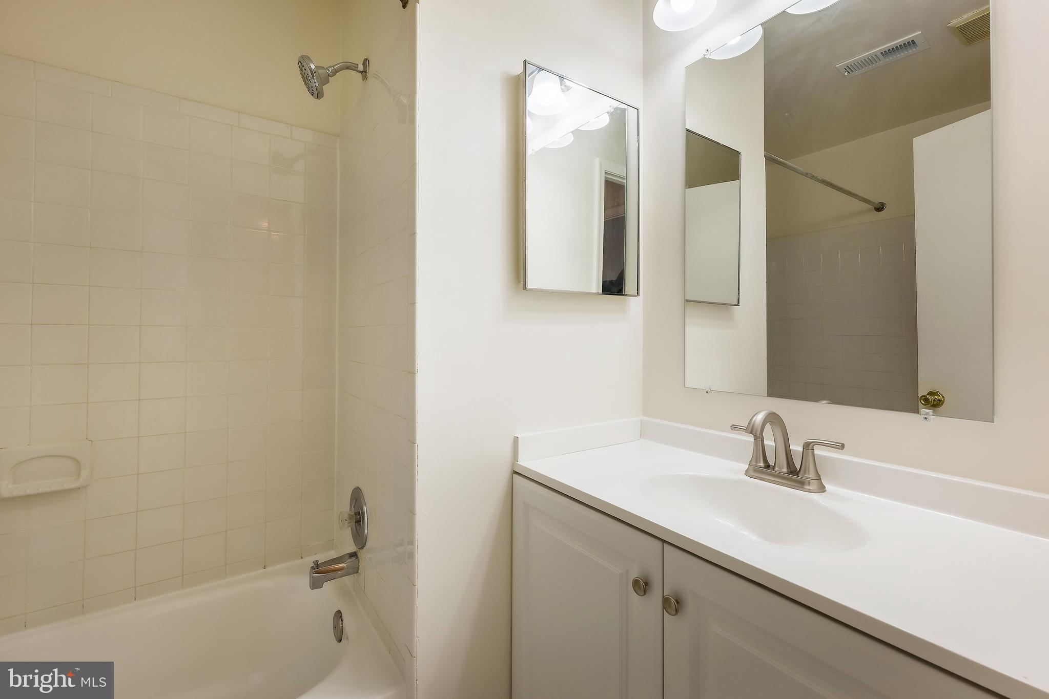 734 IVY LEAGUE LANE 10-58