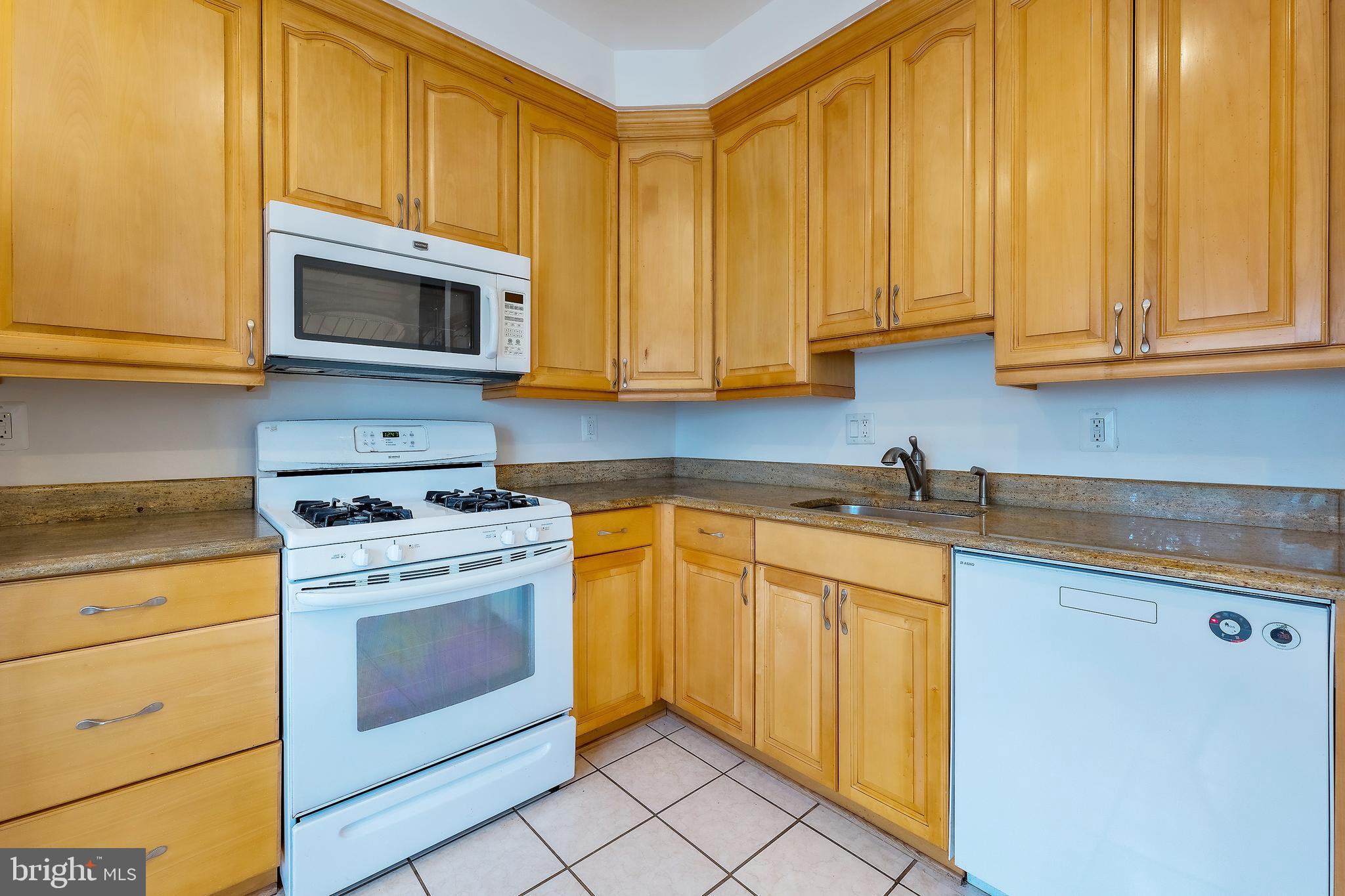 734 IVY LEAGUE LANE 10-58