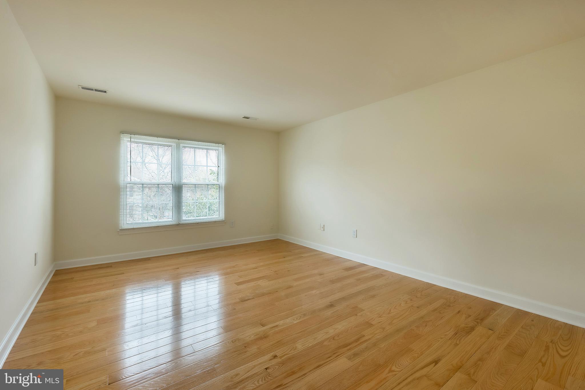 734 IVY LEAGUE LANE 10-58