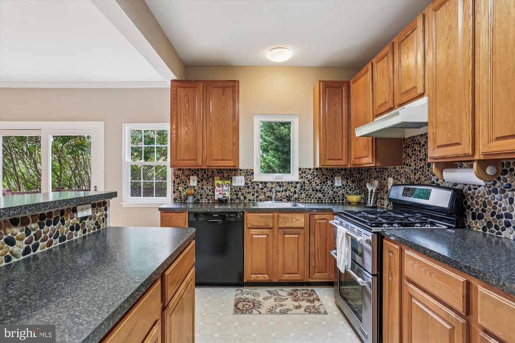 11118 MIDVALE ROAD