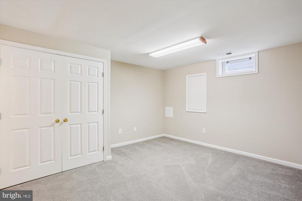11118 MIDVALE ROAD