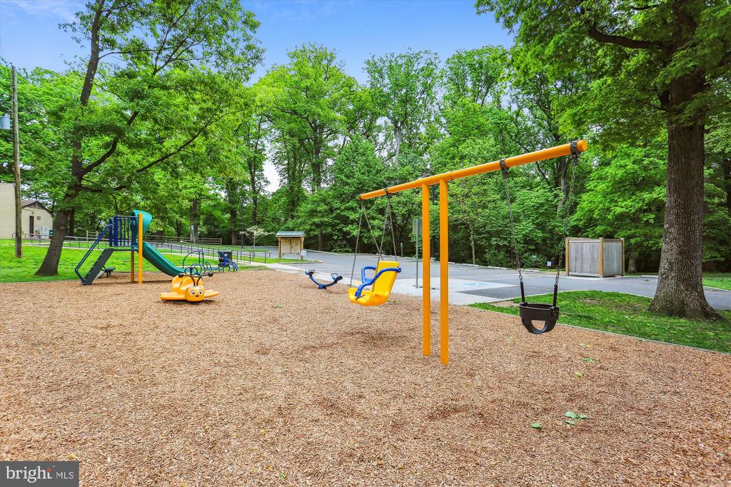 11118 MIDVALE ROAD