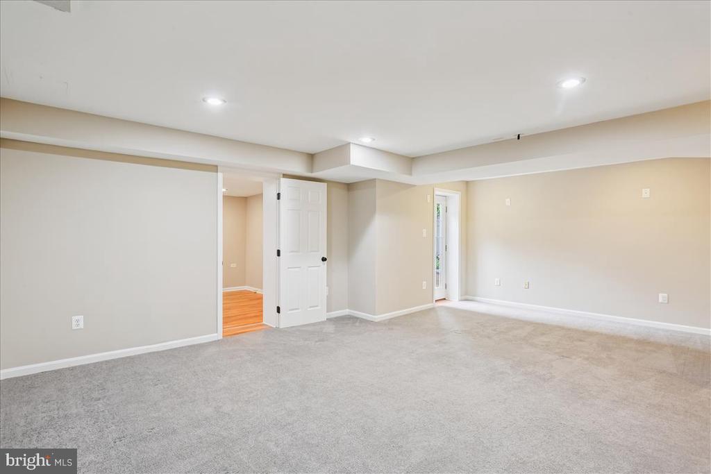 11118 MIDVALE ROAD