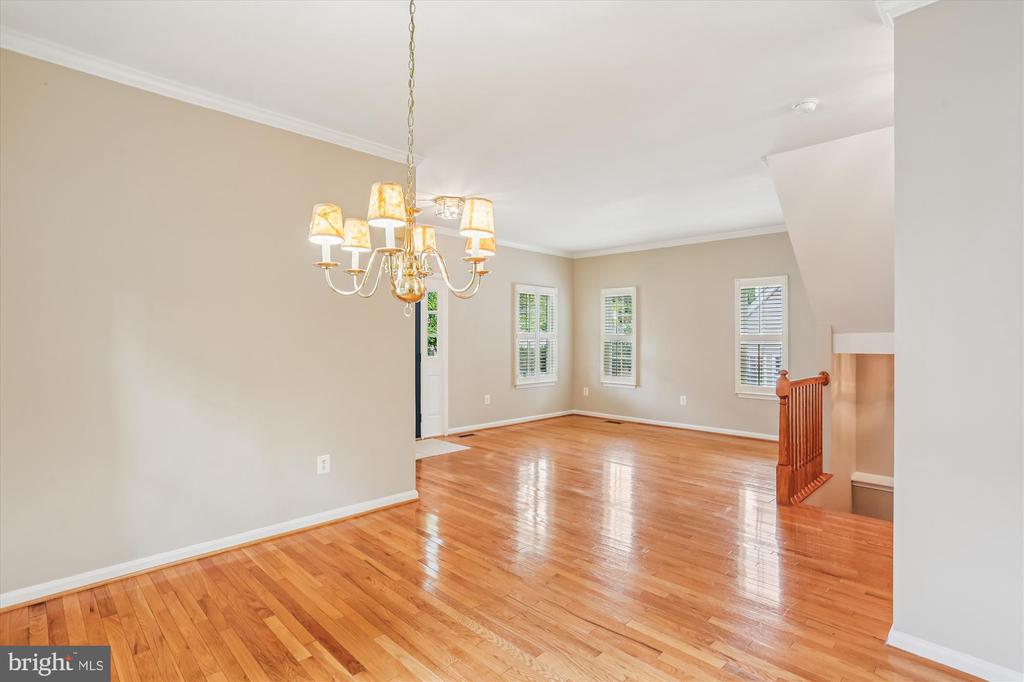 11118 MIDVALE ROAD