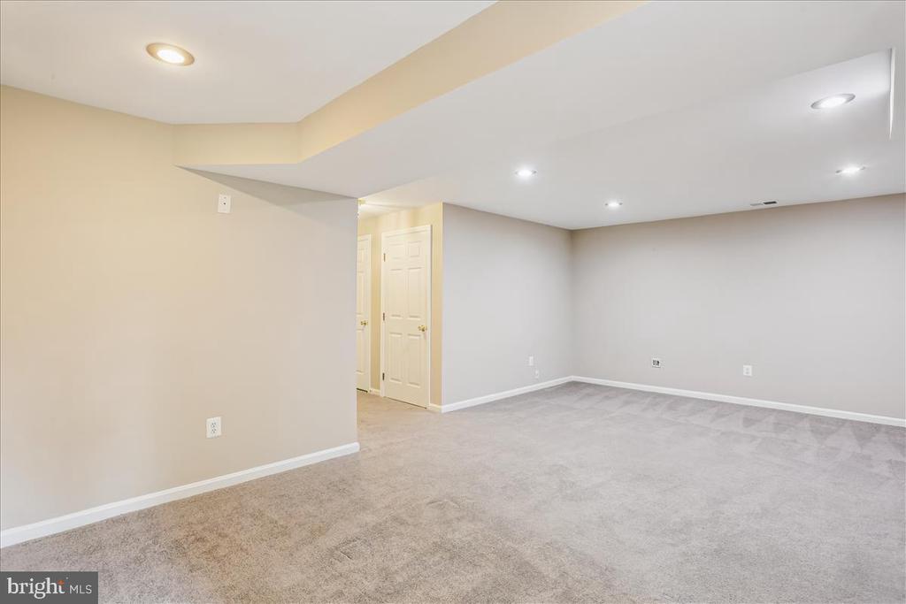 11118 MIDVALE ROAD