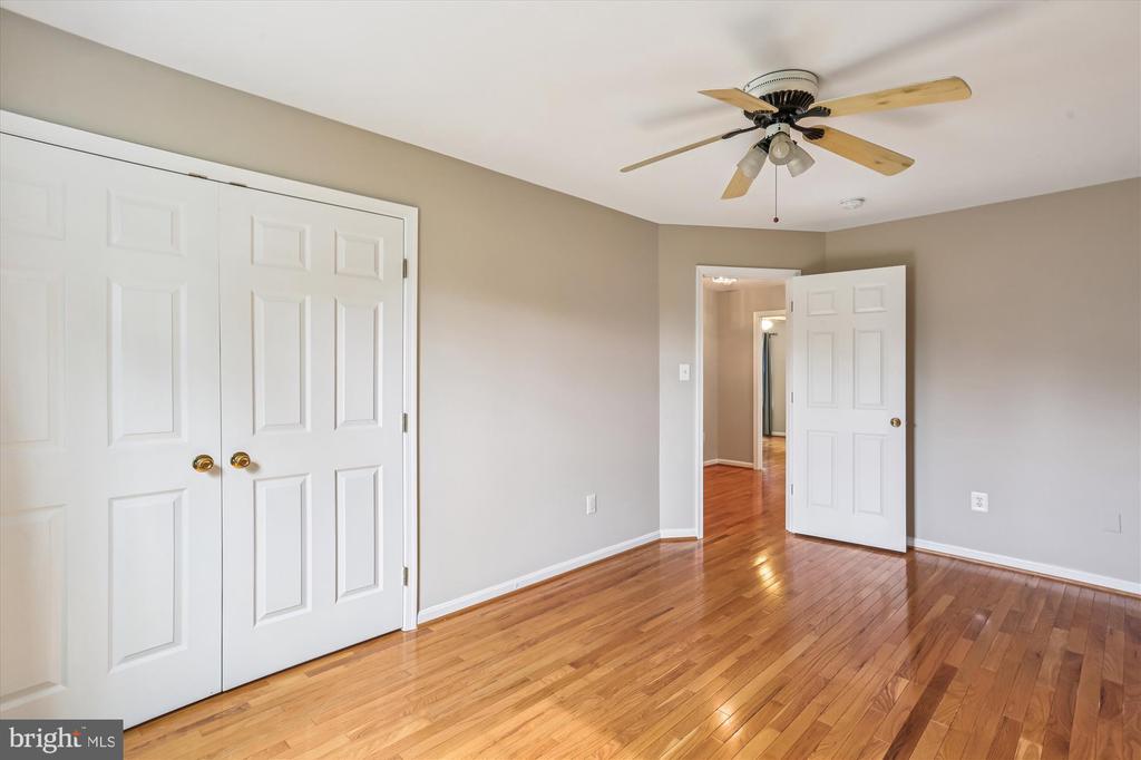 11118 MIDVALE ROAD