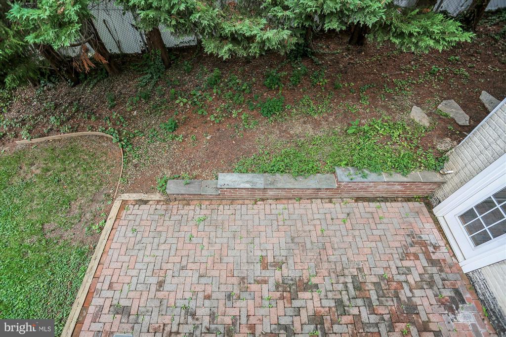 11118 MIDVALE ROAD