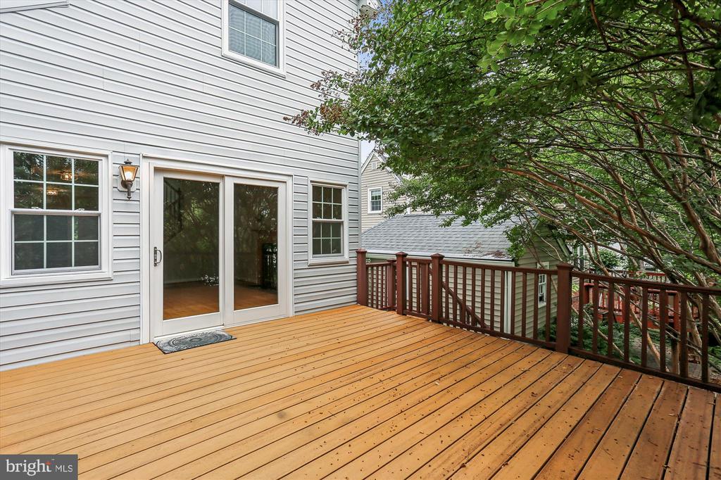 11118 MIDVALE ROAD