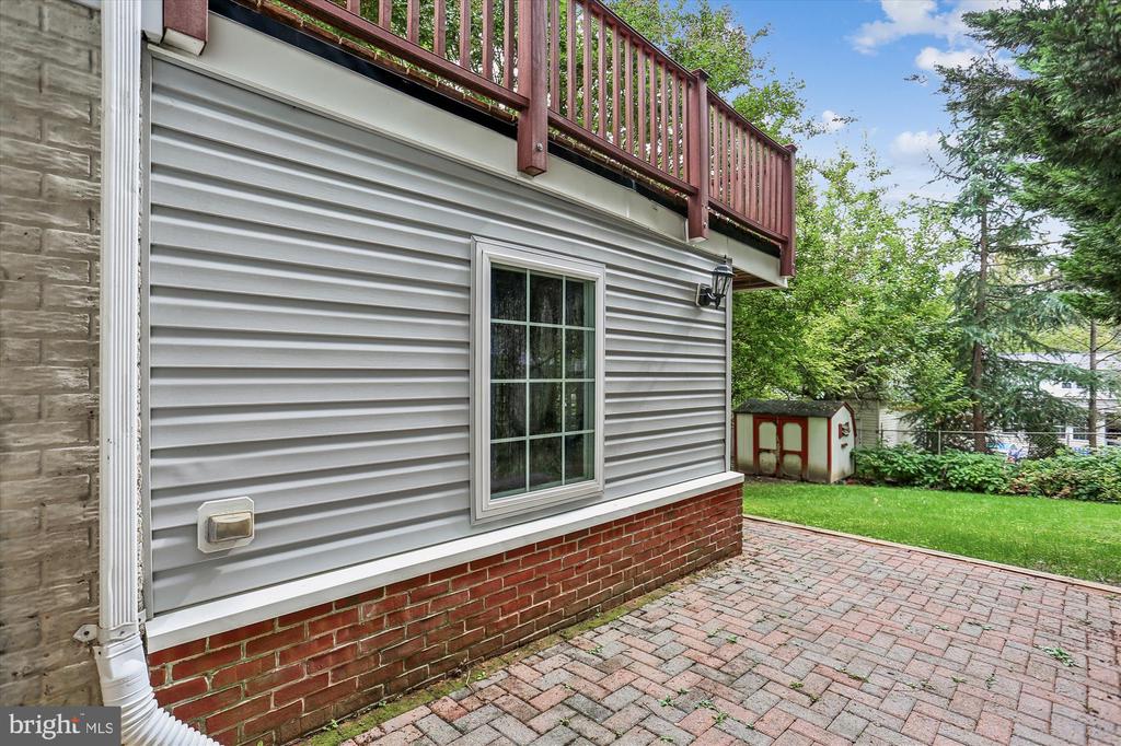 11118 MIDVALE ROAD