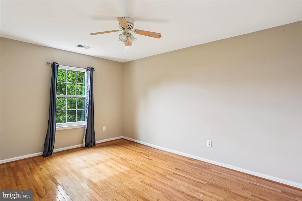 11118 MIDVALE ROAD
